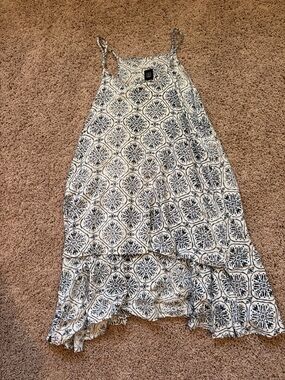 Insight White and Navy Tile-Style Floral Dress